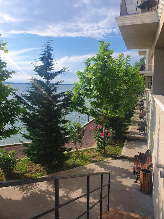Apartament Laura Solid House מאמאיה מראה חיצוני תמונה