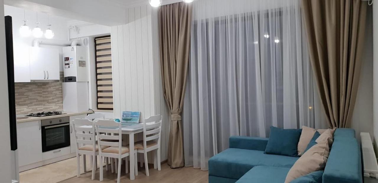 Apartament Laura Solid House מאמאיה מראה חיצוני תמונה