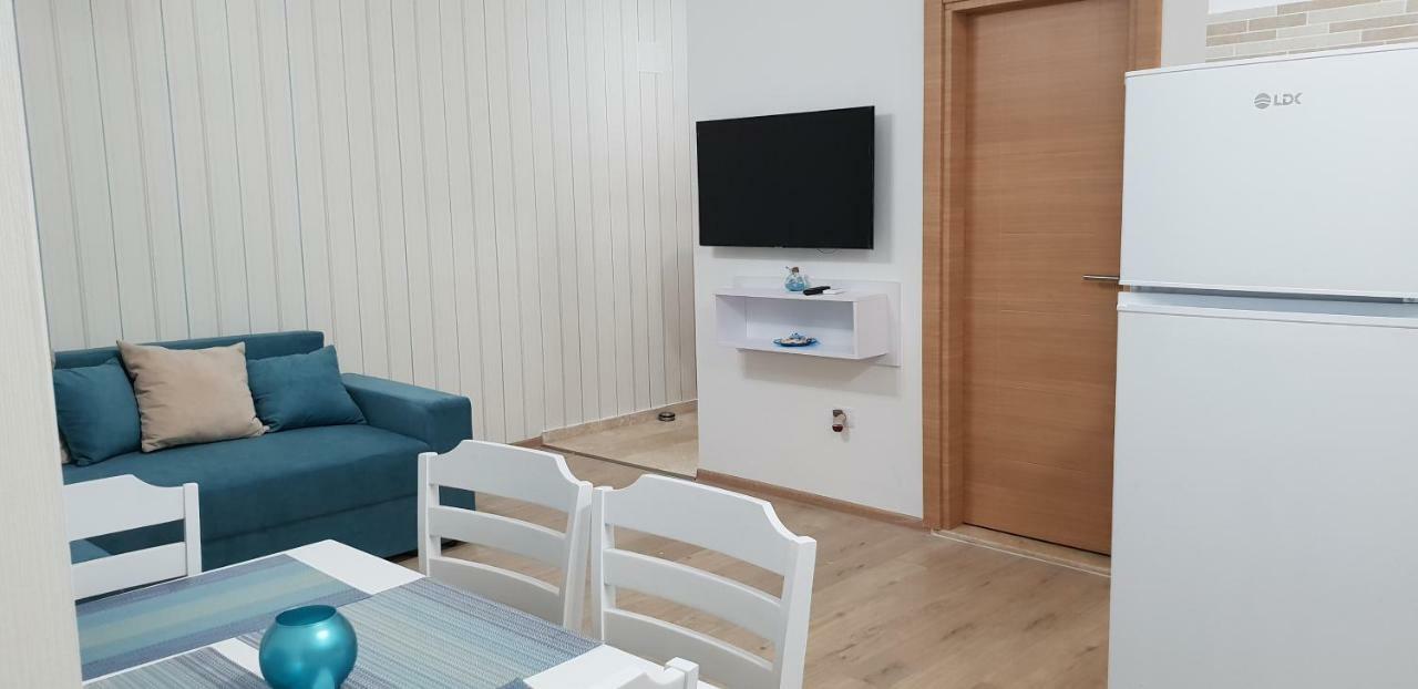 Apartament Laura Solid House מאמאיה מראה חיצוני תמונה