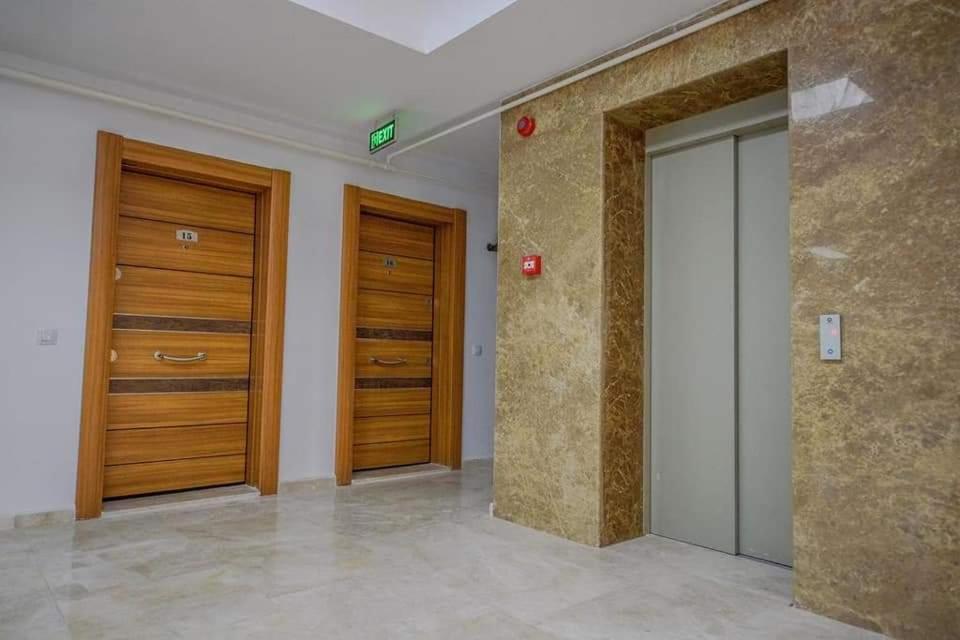 Apartament Laura Solid House מאמאיה מראה חיצוני תמונה